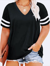 Color Blocked V-neck T-shirt