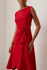 Sleeveless Round Neck Elegant Cocktail Dress