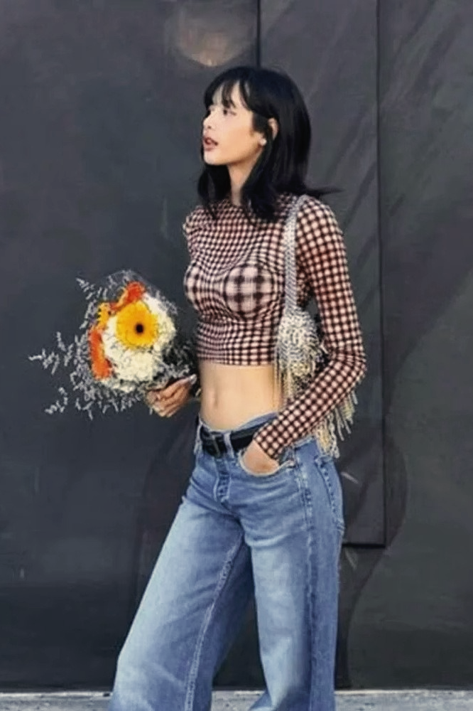American Hottie Push Up Plaid Round Neck Slim Long Sleeve Crop Top Main image