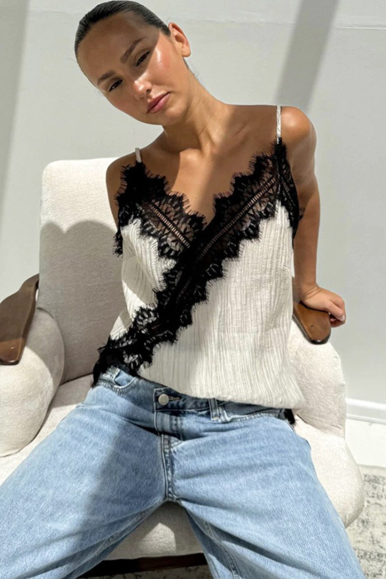 Lace Trim V-Neck Cami Top Secondary image
