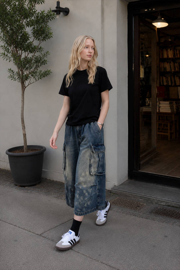 Multi Pocket Ruched Cargo Relaxed Straight Jeans