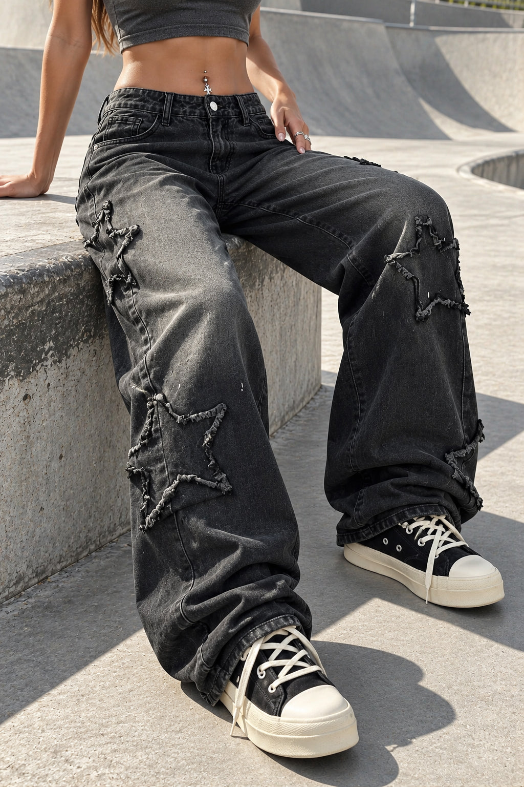 Frayed Star Applique Wide Leg Jeans
