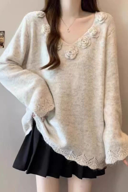 V-Neck Vintage Floral Sweater Secondary image