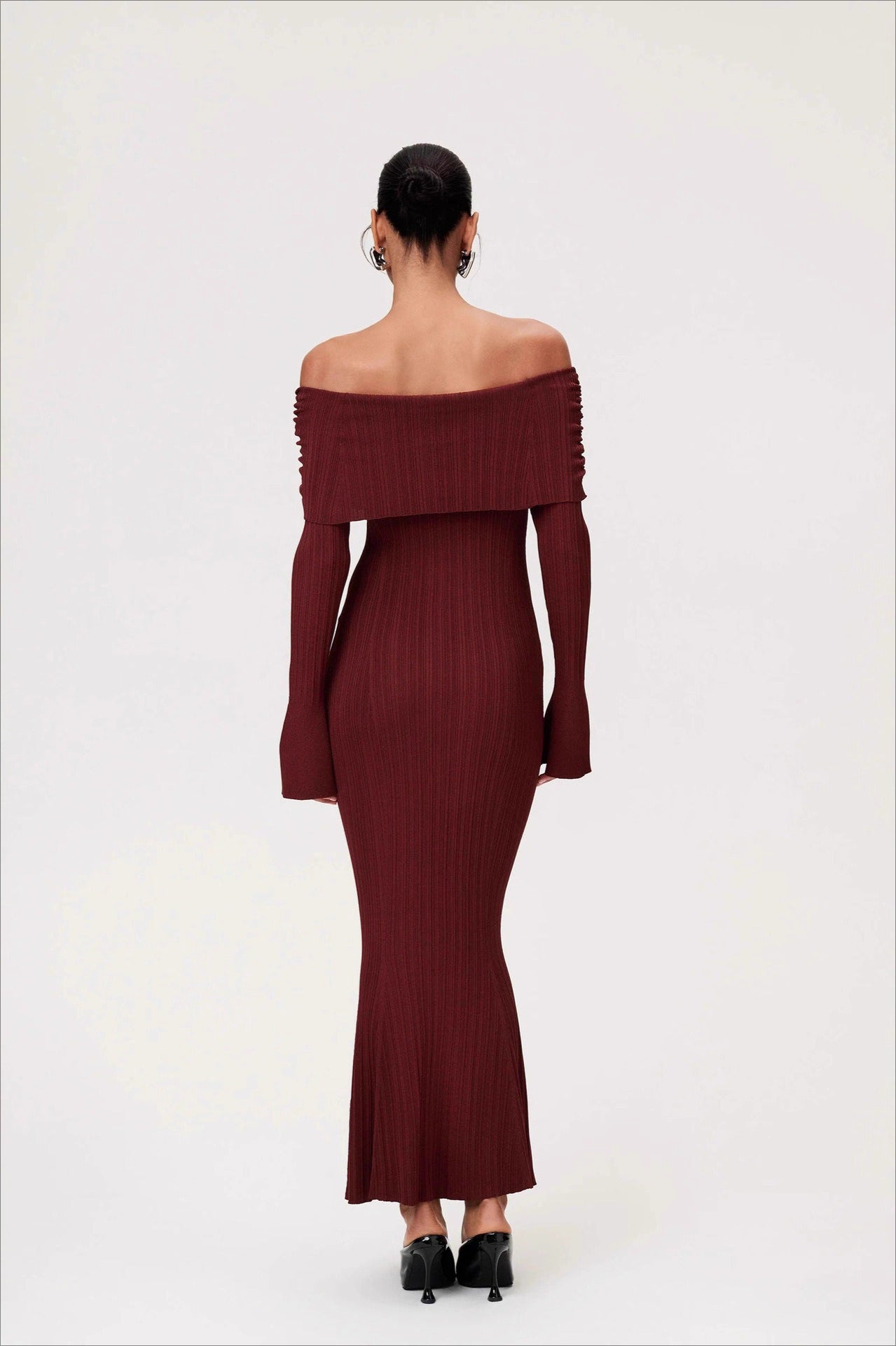 Solid Ruched Off-Shoulder Knit Bodycon Dress Secondary image