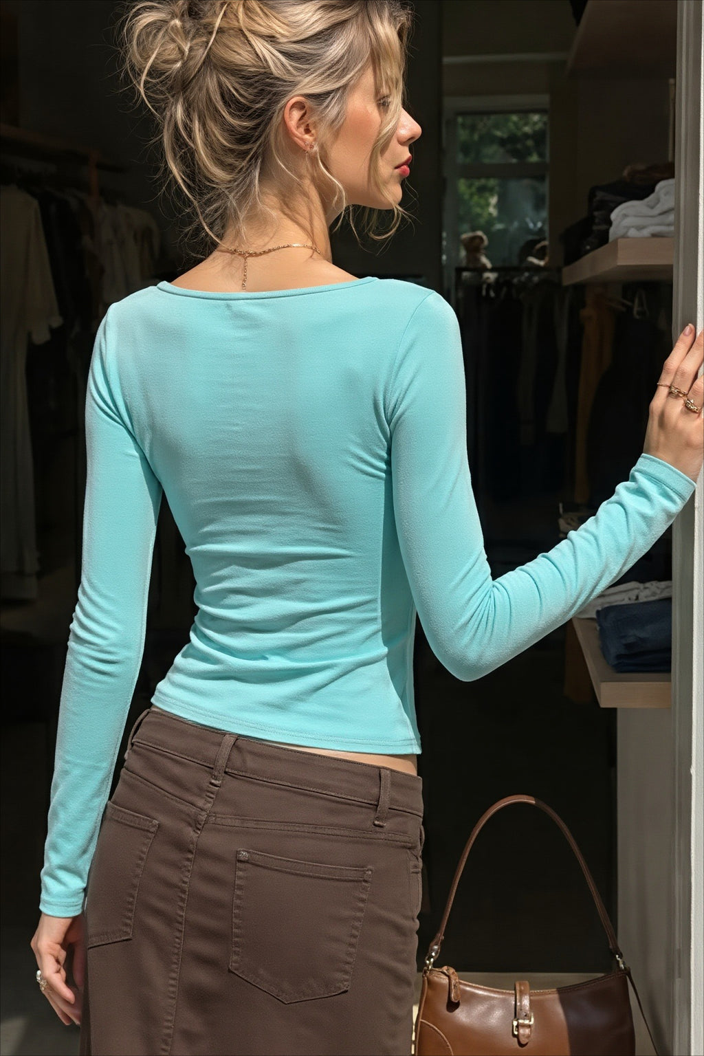 Contrast Lace Square Neck Long Sleeved T-shirts