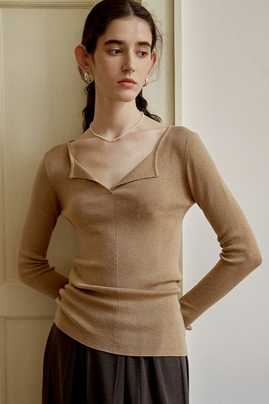 Elegant Slim Fit Wool Knit Top Main image