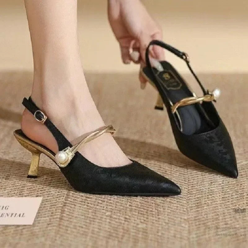 New Summer Fashion Pointed Toe Pearl  High Banquet Women Low Heel Pumps Main image
