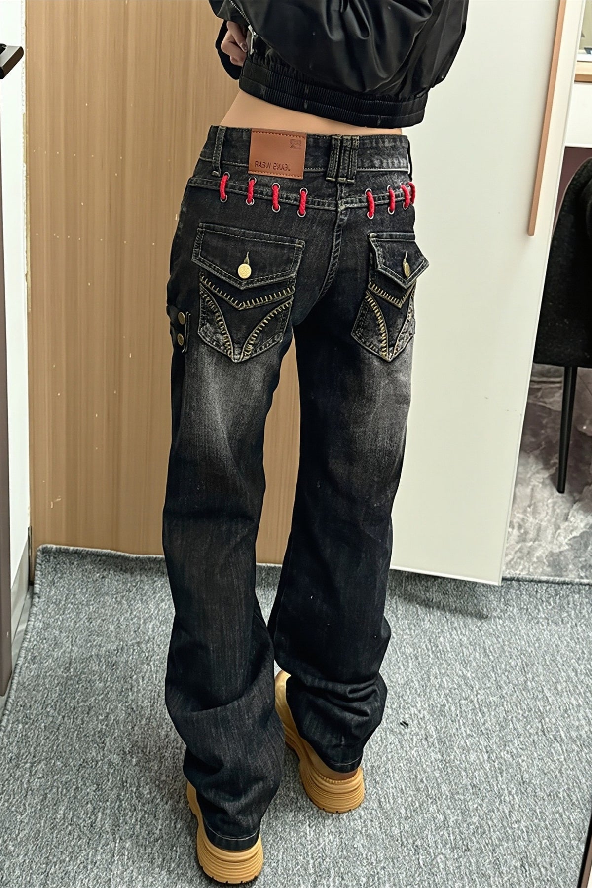 Heavy Wash Pocket Stitch Wide Leg Jeans Main image