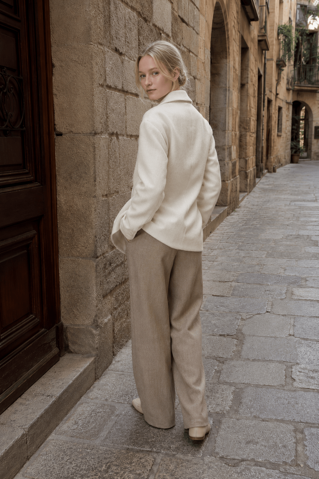 Lapel Relaxed Fit Blazer Secondary image