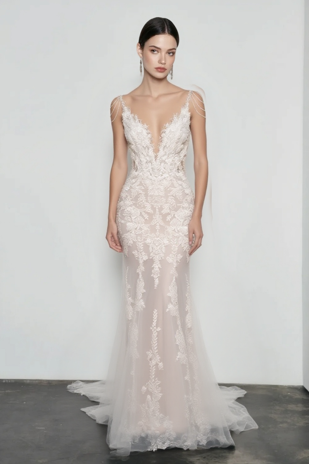 Spaghetti Strap Lace Mermaid Wedding Dress Secondary image