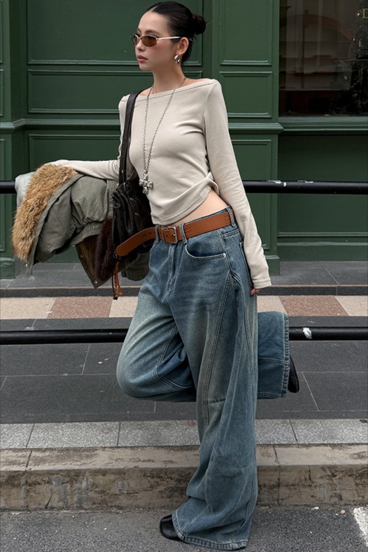 Vintage Blue Washed Whisker Fleece Lined Bootcut Jeans Secondary image