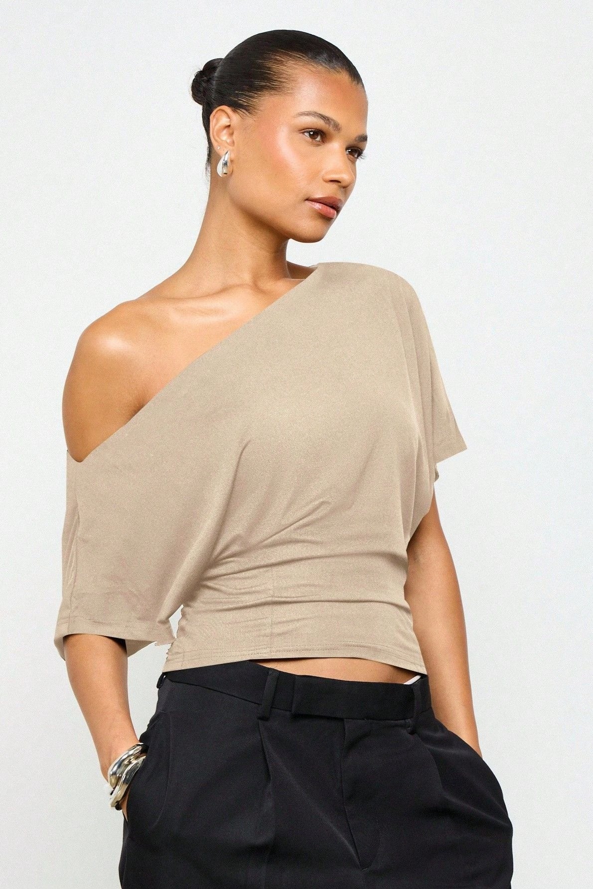 Batwing Sleeve Off-Shoulder Fitted Crop Top