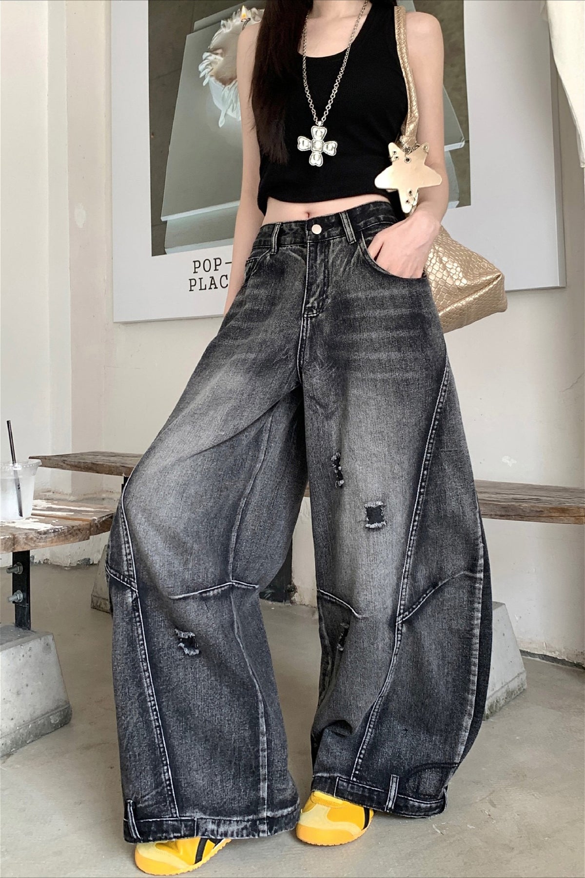 Distressed Panel Barrel Leg Street Jeans