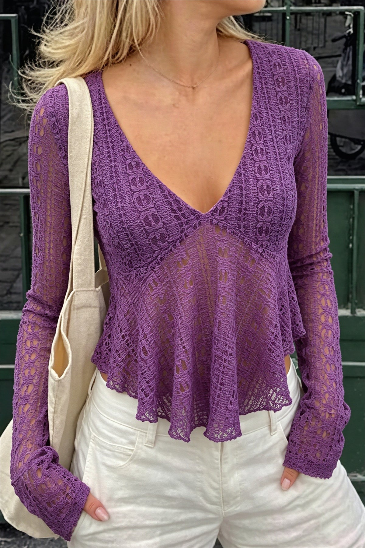 Lace V Neck Flared Hem Long Sleeved T-shirts