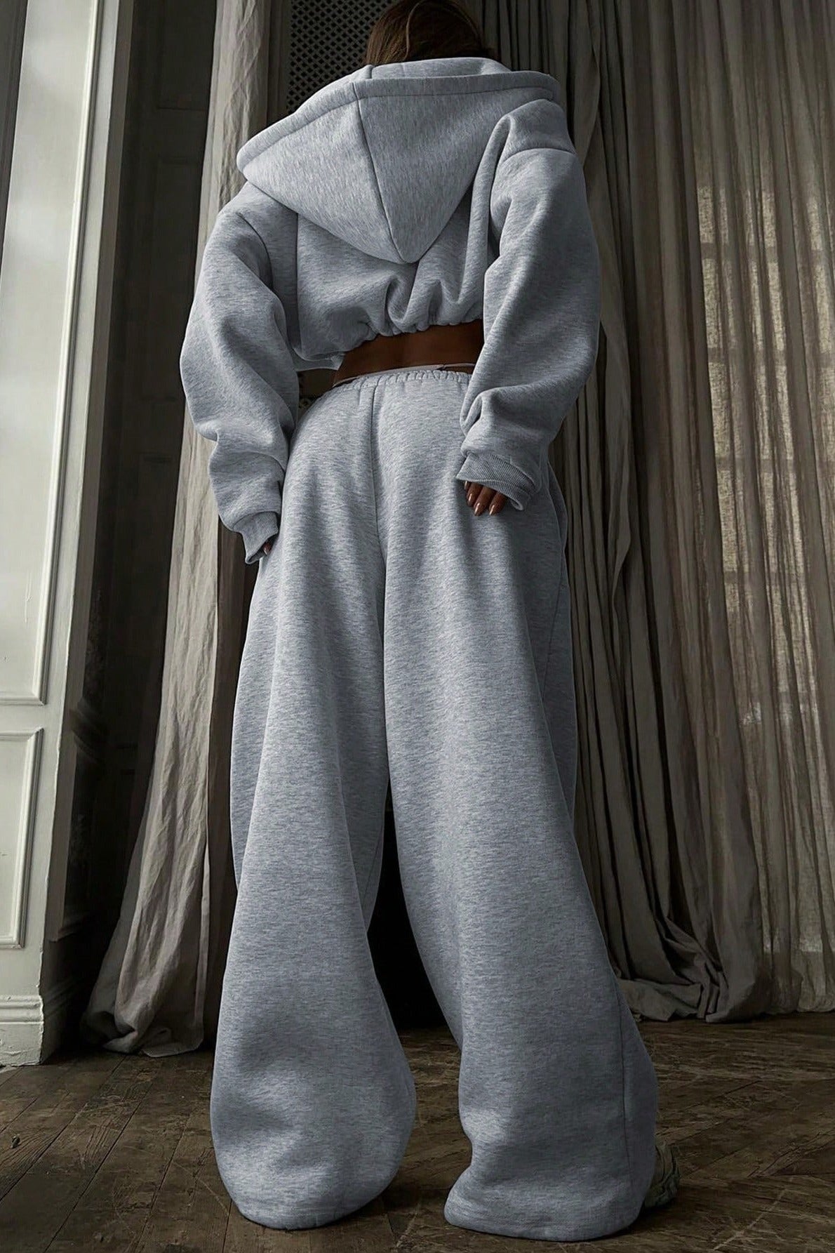 Sporty Crewneck Sweatpants Activewear Set Secondary image
