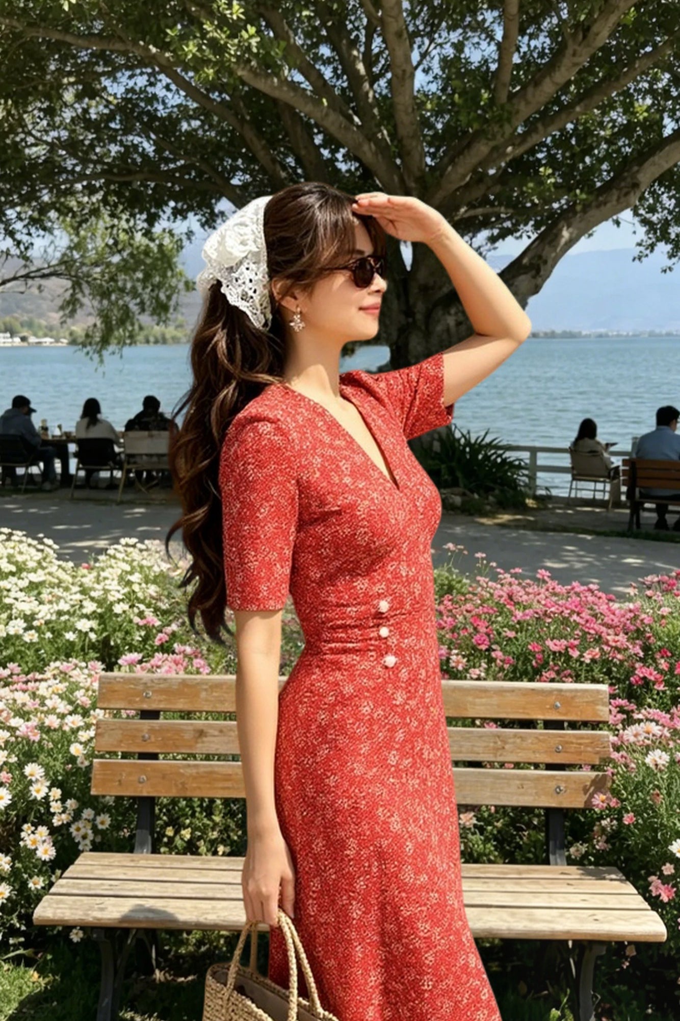 Elegant Vintage Print Midi Floral Dress Secondary image