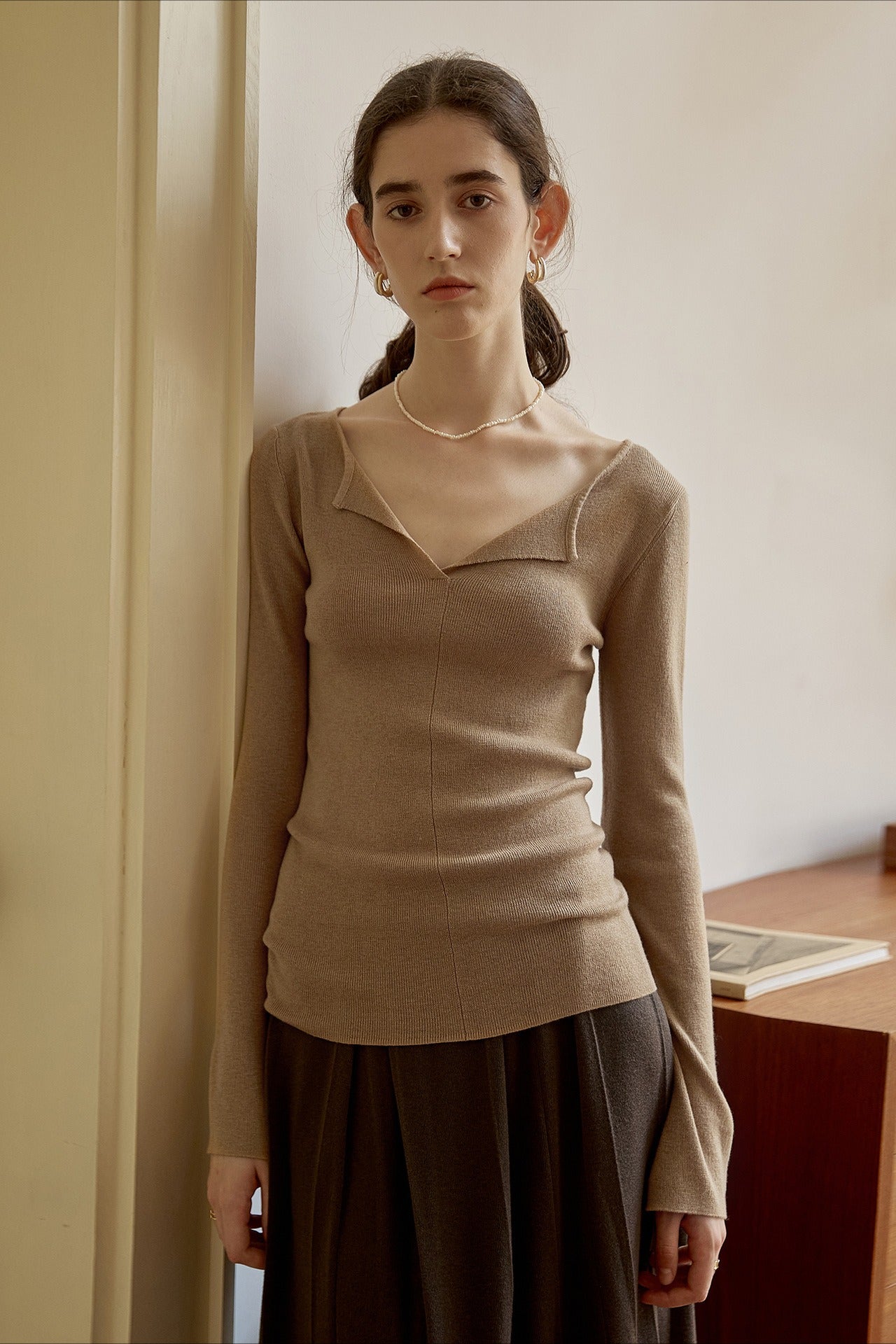 Elegant Slim Fit Wool Knit Top Secondary image