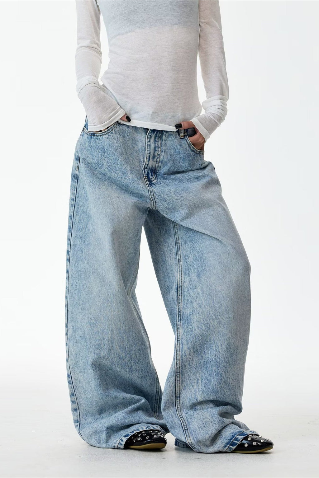 Wing Graphic Washed Wide Leg Jeans