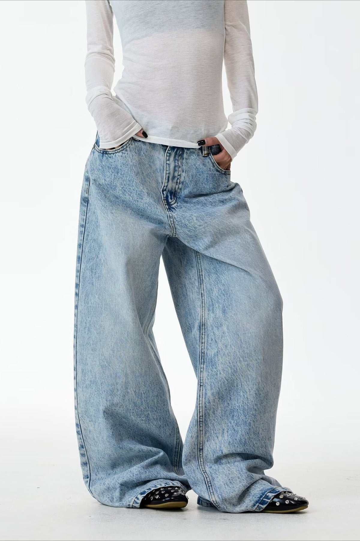 Wing Graphic Washed Wide Leg Jeans