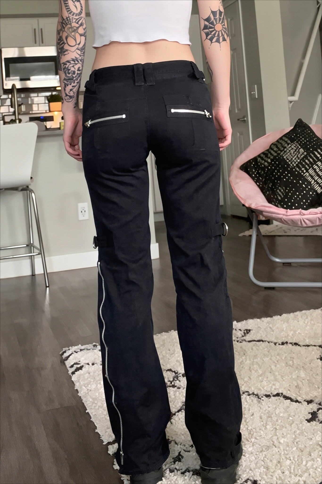 Buckle Strap Low Rise Cargo Flare Pants Secondary image