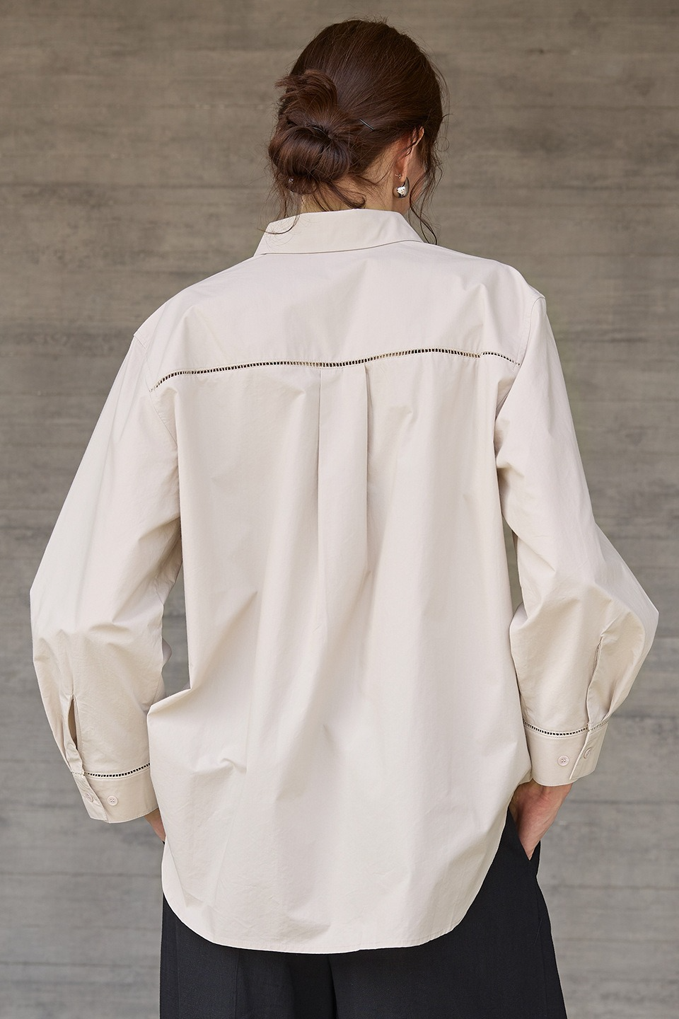 Premium Cotton White Oversized Collared Long Sleeve Blouse Secondary image