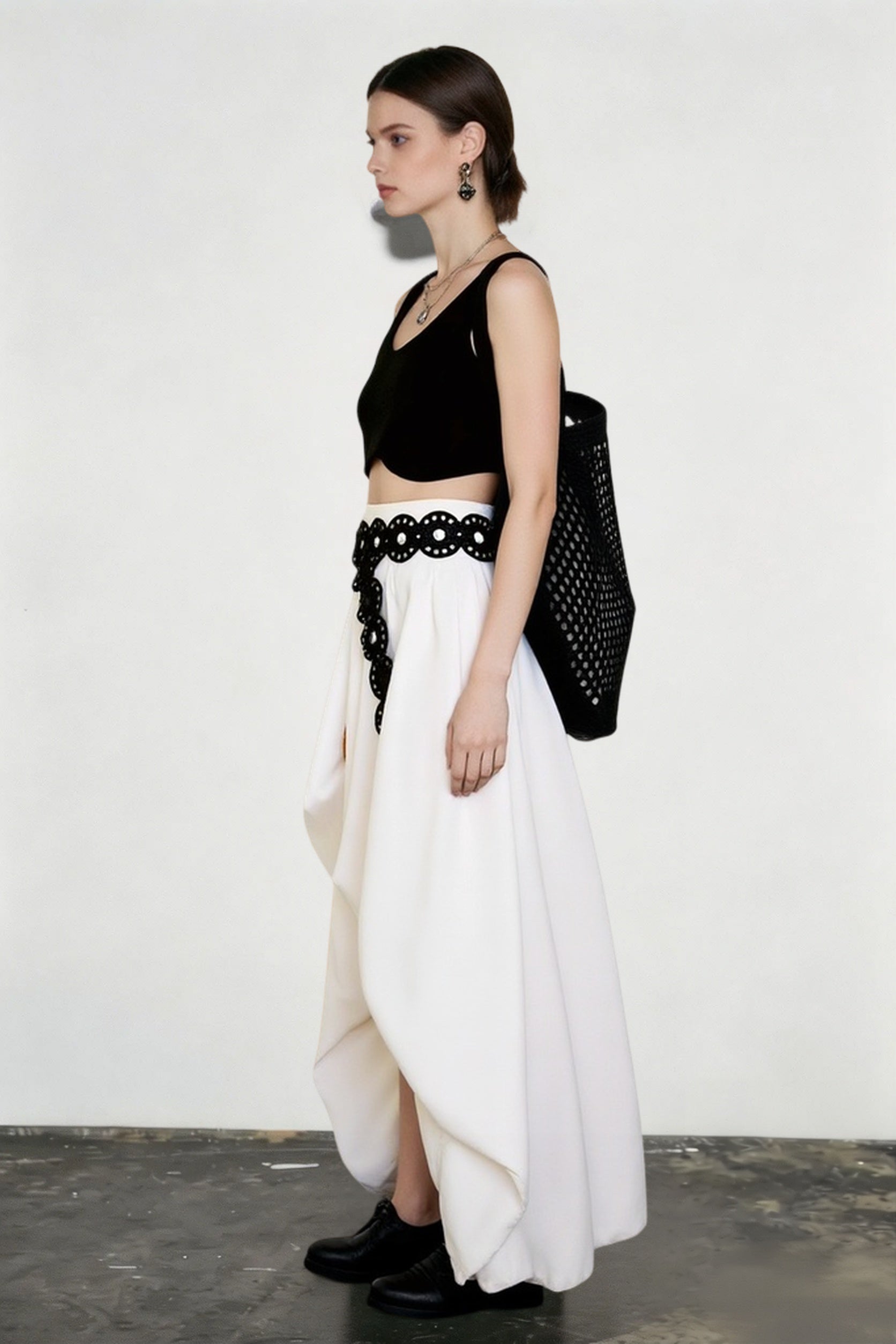Cotton Tulip Hem Asymmetric Skirt Secondary image