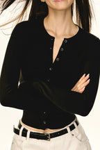 Chic Cropped Ribbed Cardigan