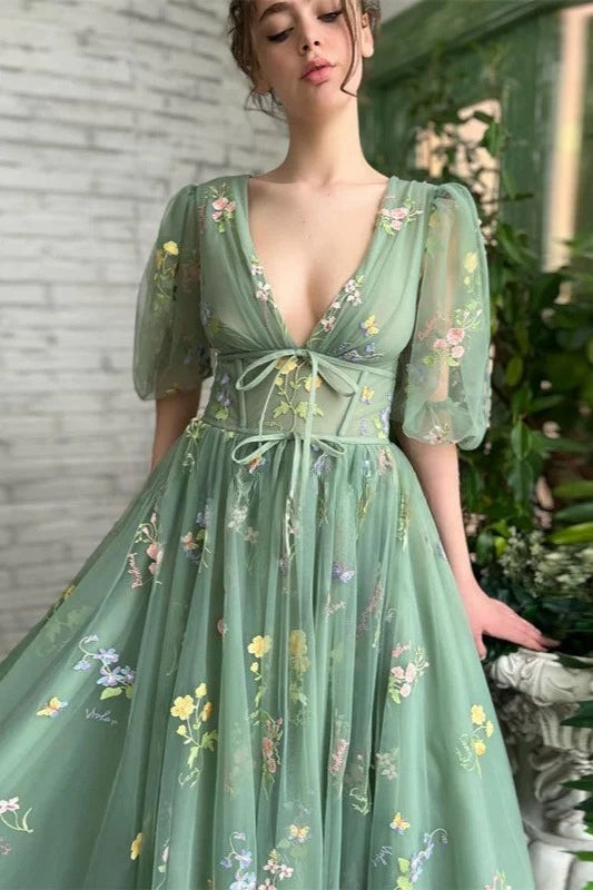 Floral Applique Ball Gown Prom Dress Main image