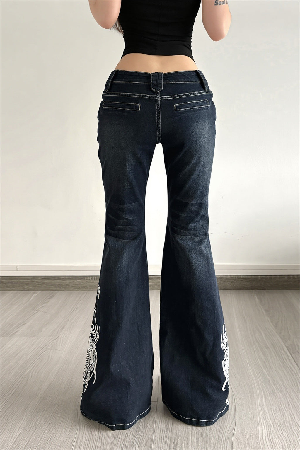 Y2K Graphic Print Slim Flare Leg Jeans