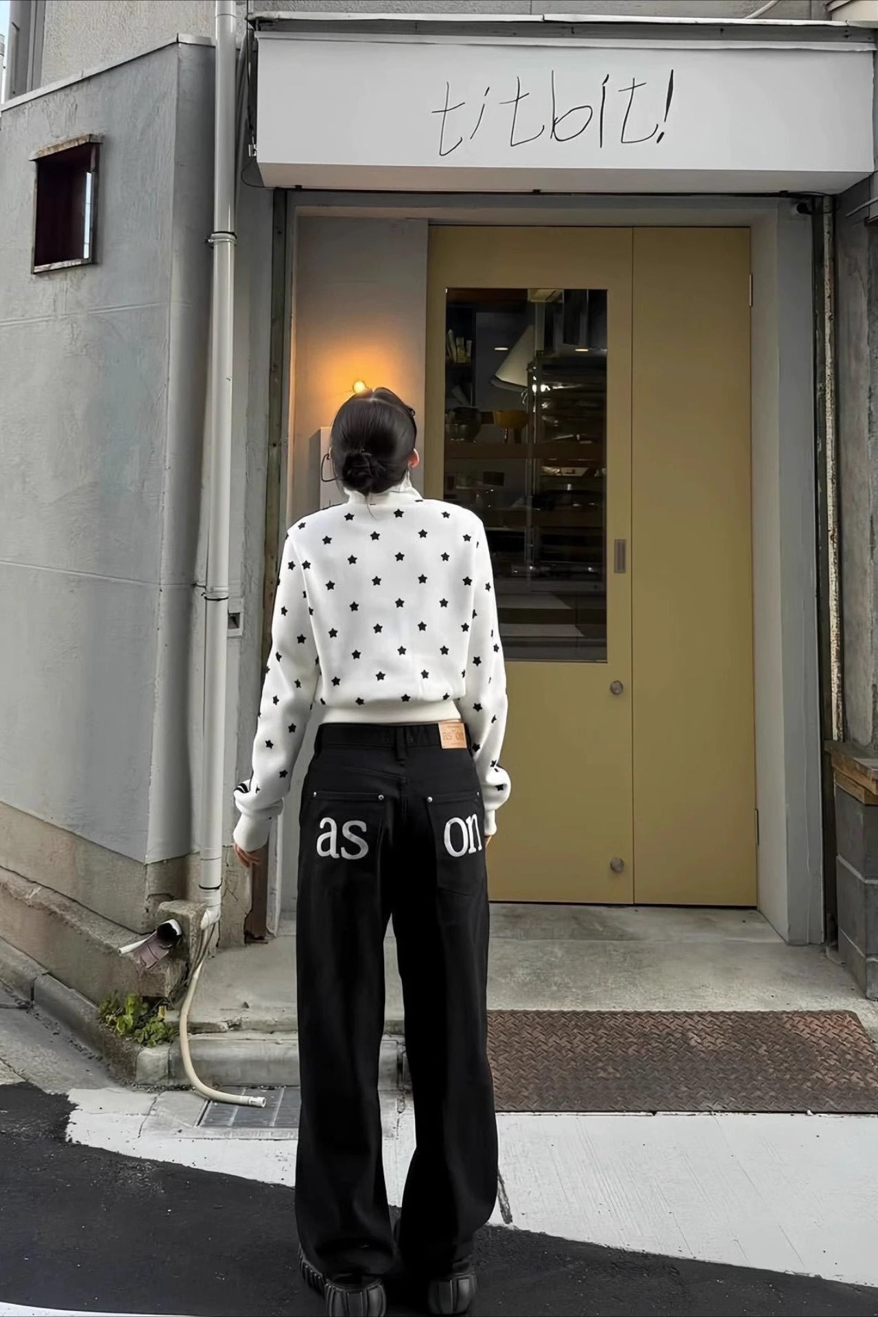 High Waist Embroidered Letter Pocket Loose Straight Jeans Main image