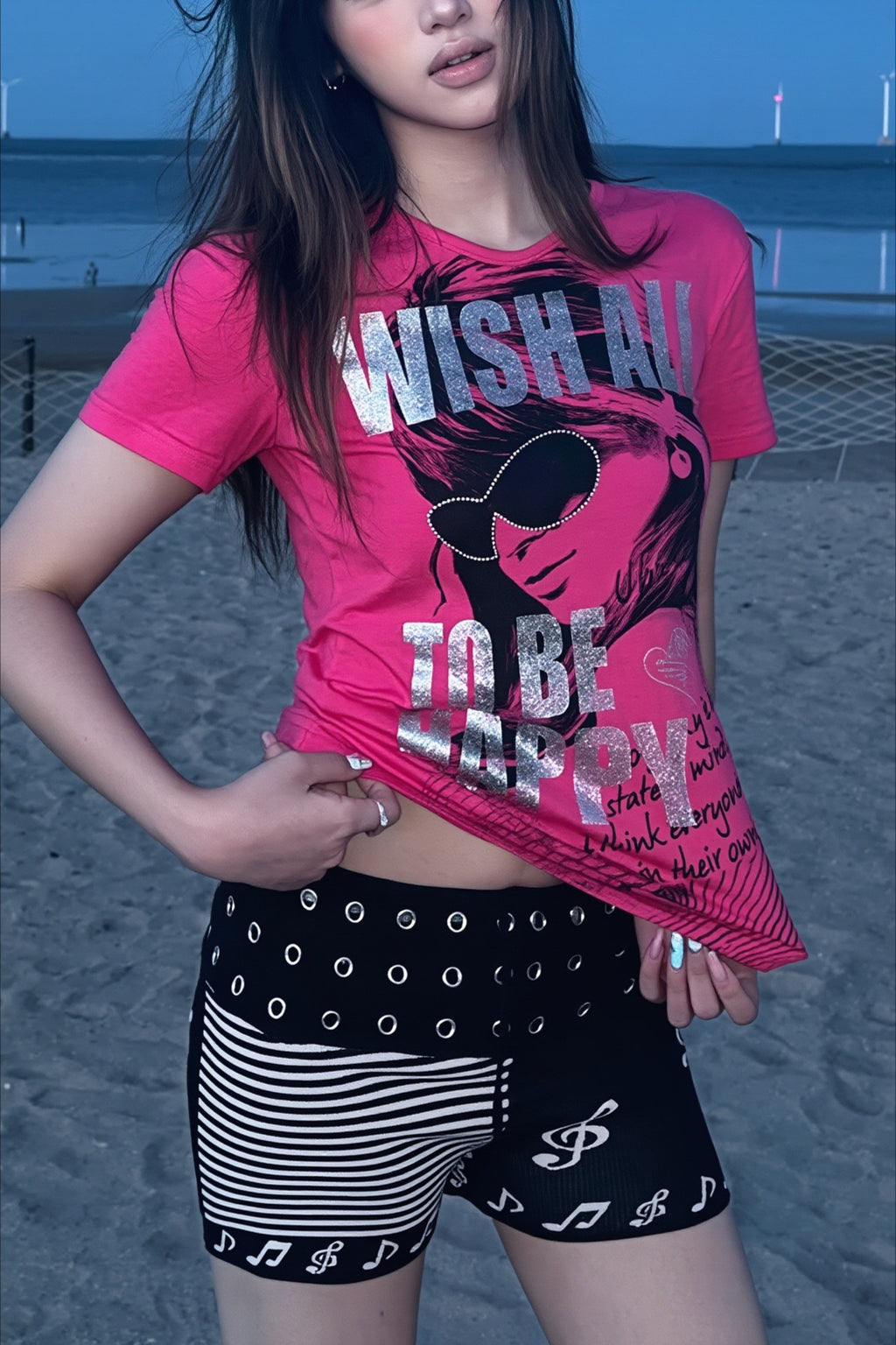 Rhinestone Skull Graphic Fitted Short Sleeve T-Shirt
