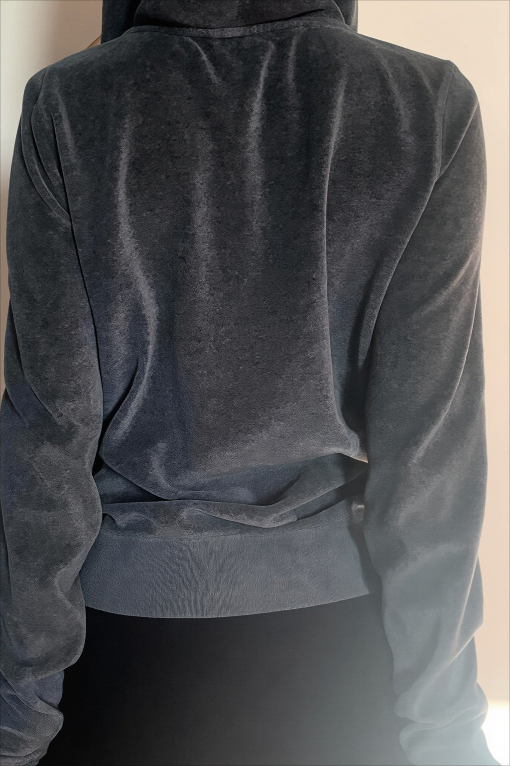 Vintage Heart Graphic Fitted Zip Hoodie