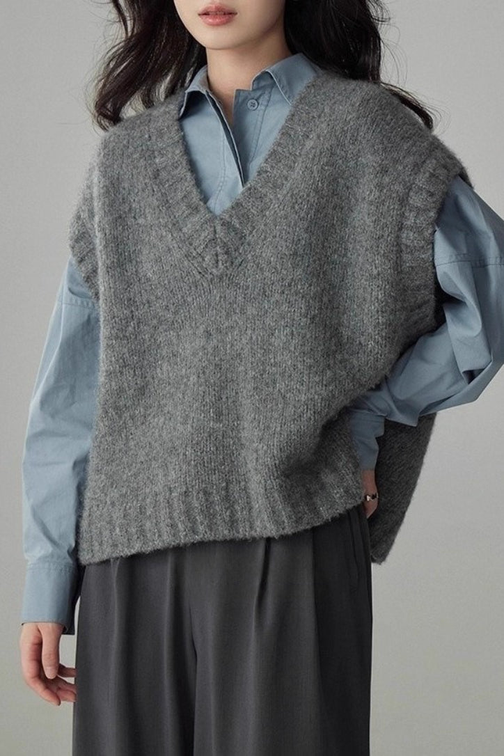 Relaxed Fit Layered Knit Top Secondary image