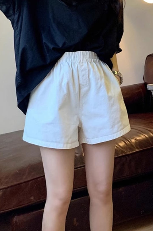 Relaxed Fit Paperbag Waist Shorts Secondary image