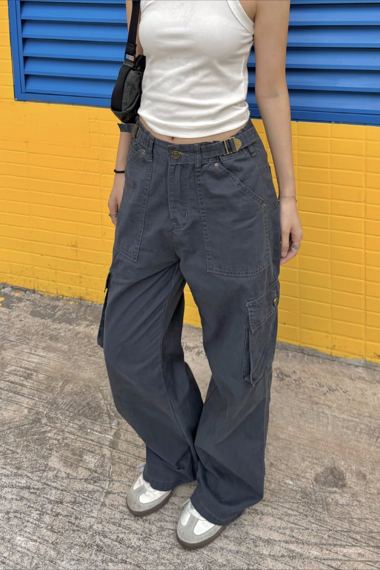 Vintage Multi Pocket Loose Straight Casual Cargo Pants Secondary image