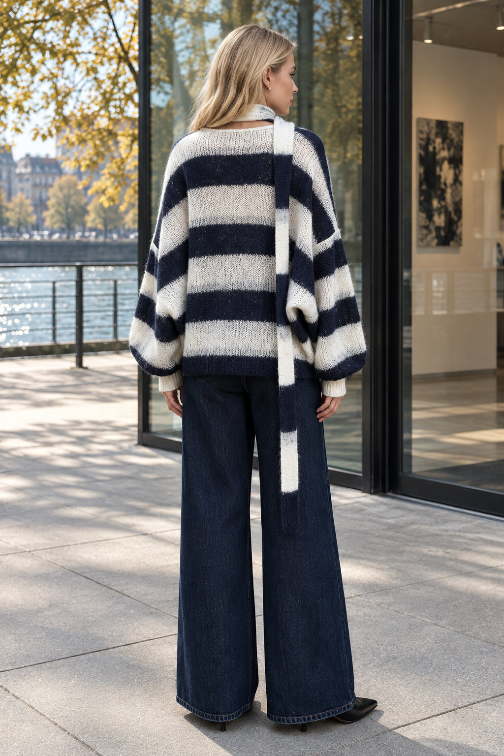 V-Neck Patchwork Knit Cardigan Secondary image