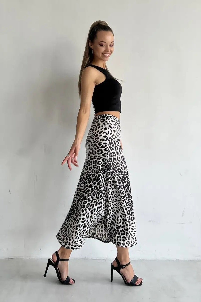 Satin Leopard Print Maxi Skirt Secondary image