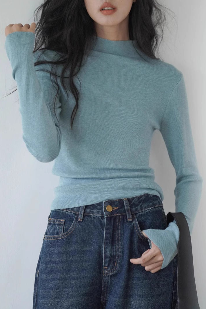 Fitted Mock Neck Knit Top Secondary image