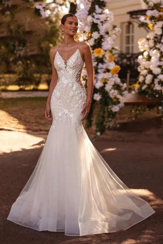 Lace Spaghetti Strap Mermaid Wedding Dress Main image
