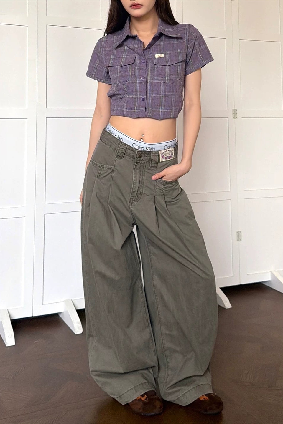 Pleated Washed Relaxed Wide Leg Cargo Pants Secondary image