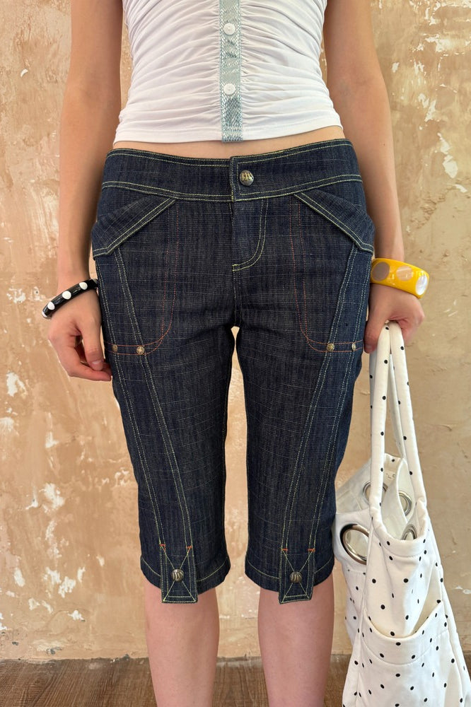 Washed Low Rise Capri Denim Pants Secondary image