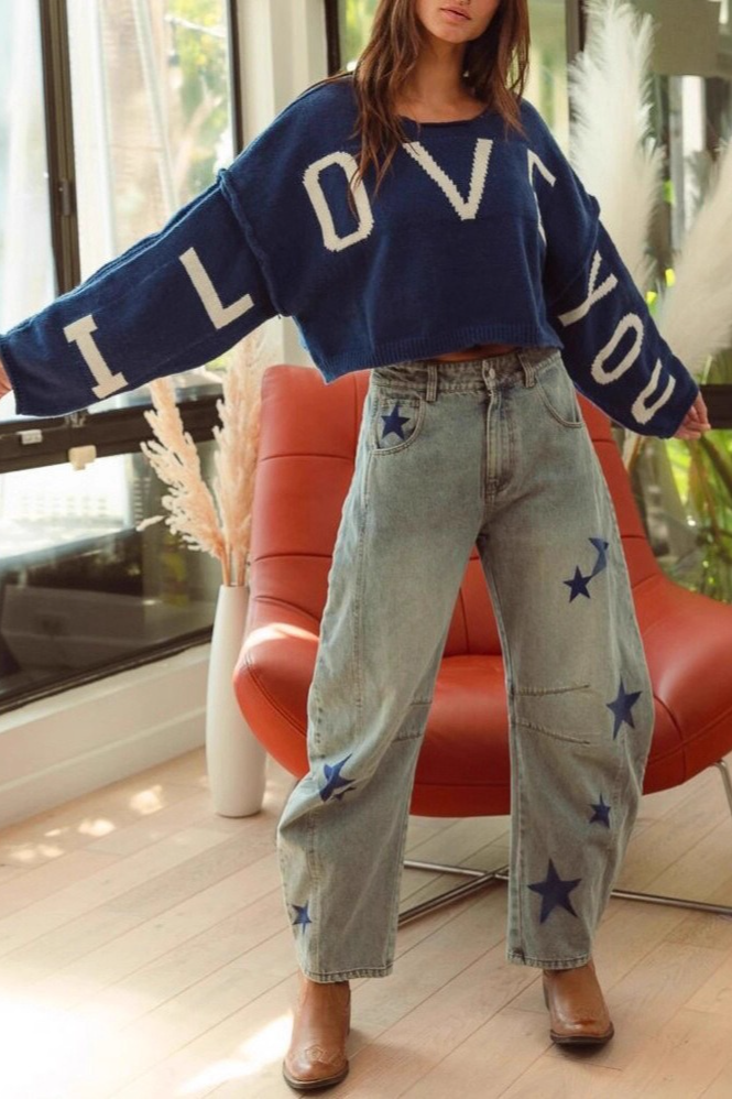 Crew Neck Letter Embroidered Cropped Knit Crop Top Main image