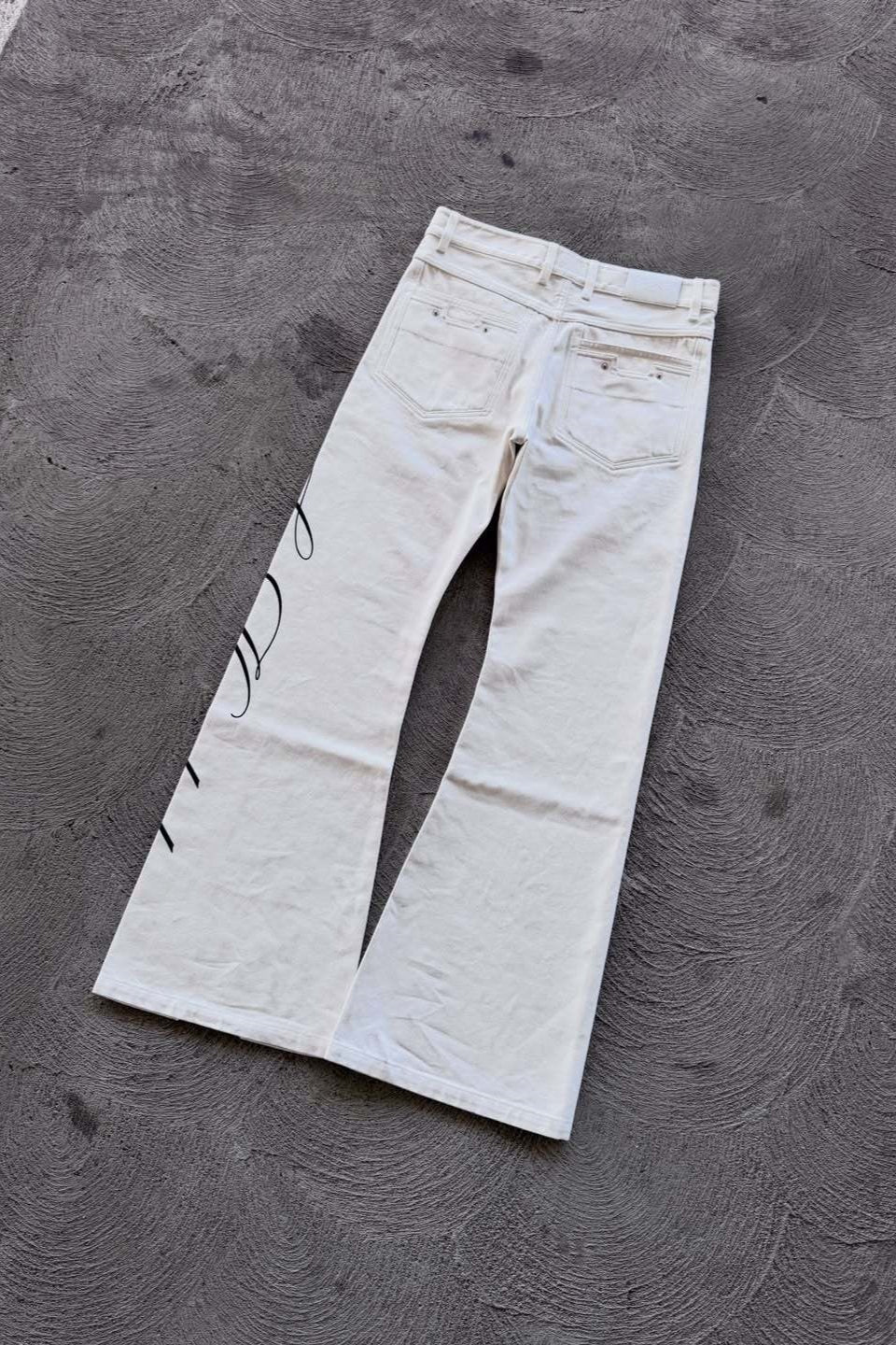 Letter Print Washed Straight Leg Denim Pants Secondary image