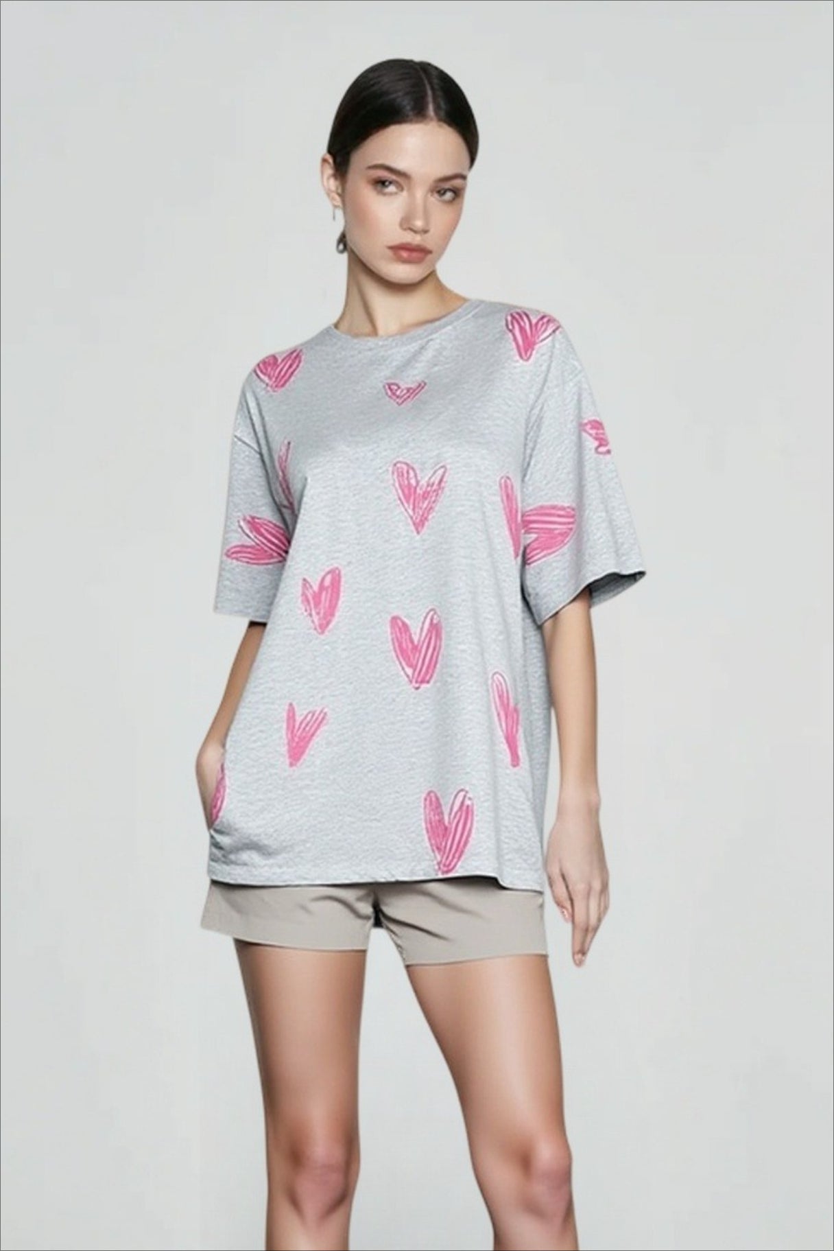 Streetwear Graphic Heart T-shirts Secondary image
