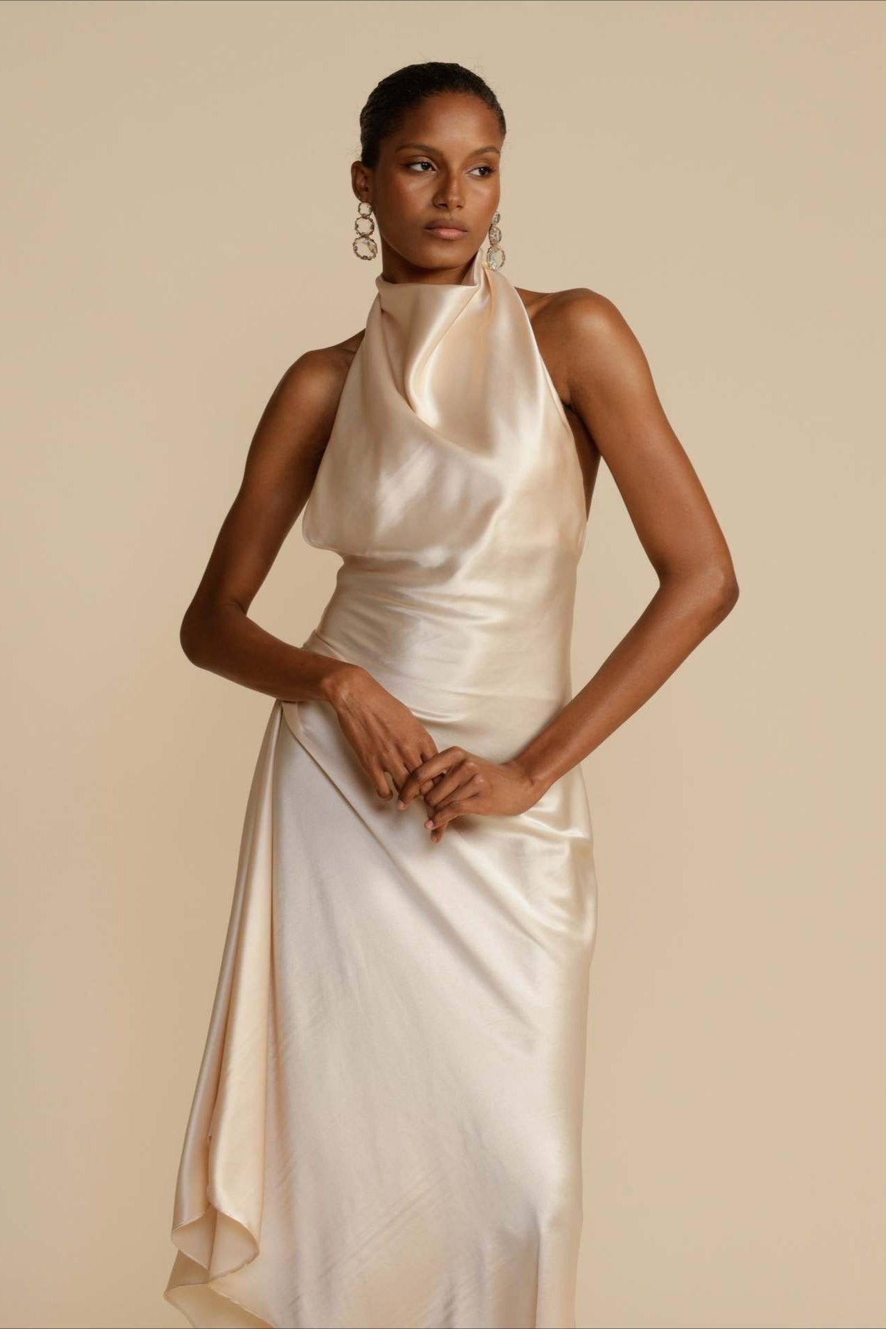 Elegant Solid Long Sleeve V-Neck Satin Lurex Formal Dress Secondary image