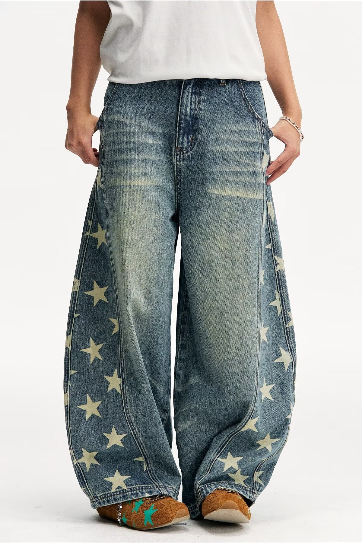 Star Panel Faded Barrel Leg Jeans Main image