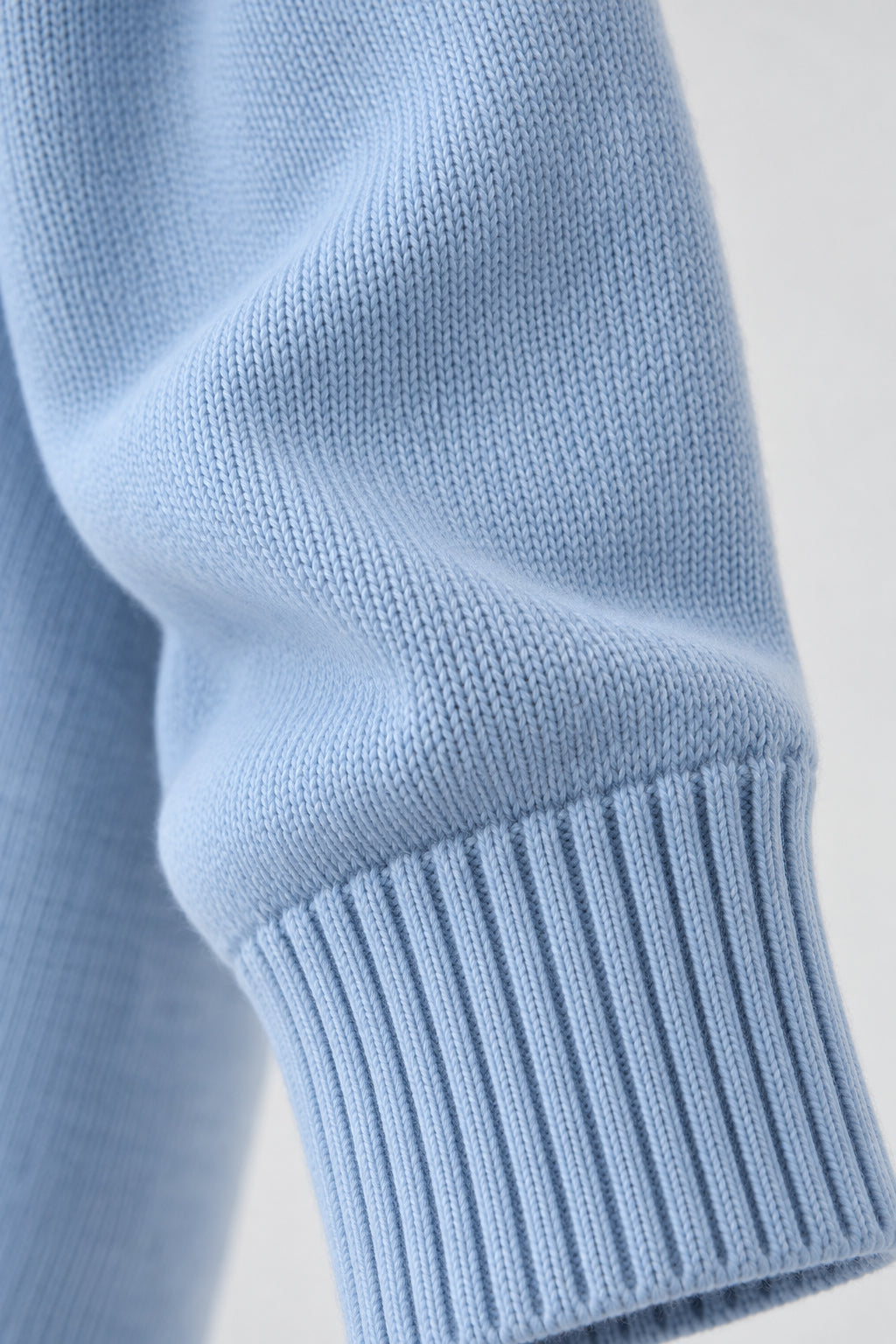 Basic Solid Knit Turtleneck Sweater Secondary image