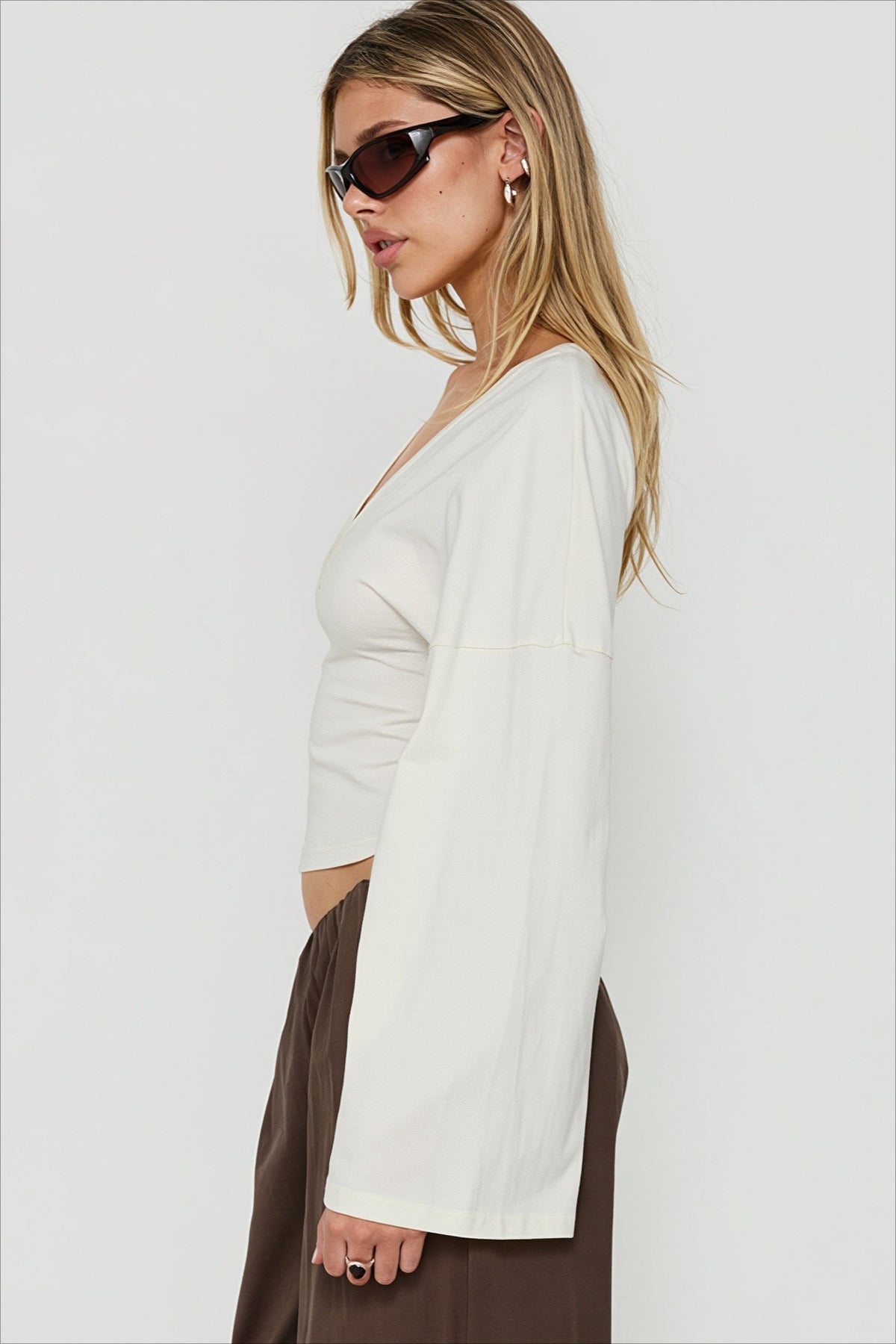 V Neck Batwing Sleeve Long Sleeved T-shirts