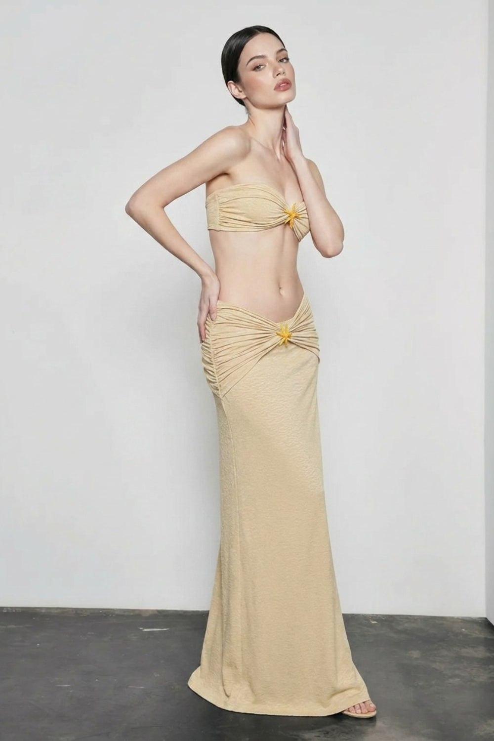 Strapless Tie Back Side Slit Skirt Vacation Set Secondary image