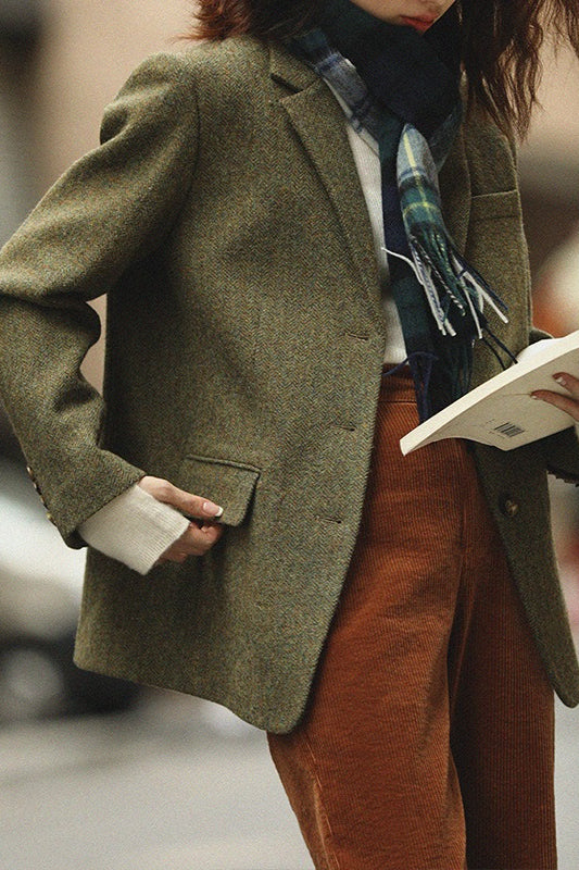 Tailored Wool Crepe Solid Color Blazer Secondary image